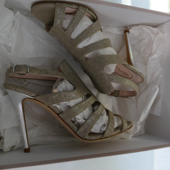 SJP by Sarah Jessica Parker Zofia Metallic Linen Sandal - Picture 14 of 16